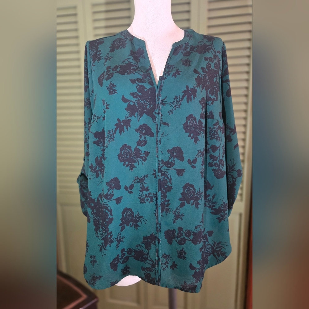 41 Hawthorn Teal and Black Floral Blouse